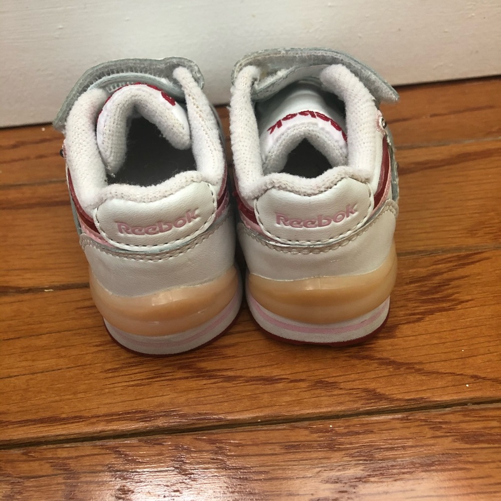 Reebok | 2 - Picture 5 of 8
